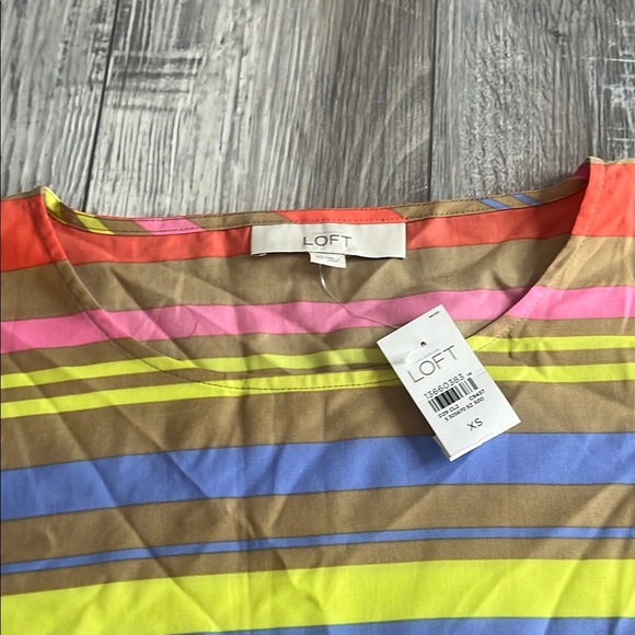 LOFT Multicolored Boxy Short Sleeve Tee - Picture 3 of 7